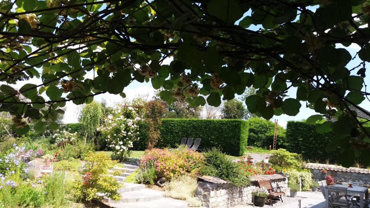 Le Clos Marie Ciney Bagian luar foto